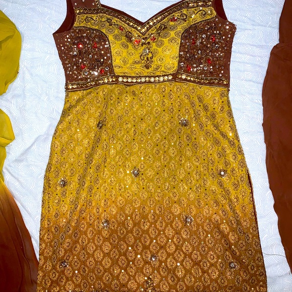 Pakistani/Indian 3 piece suit/shalwar - Picture 6 of 6